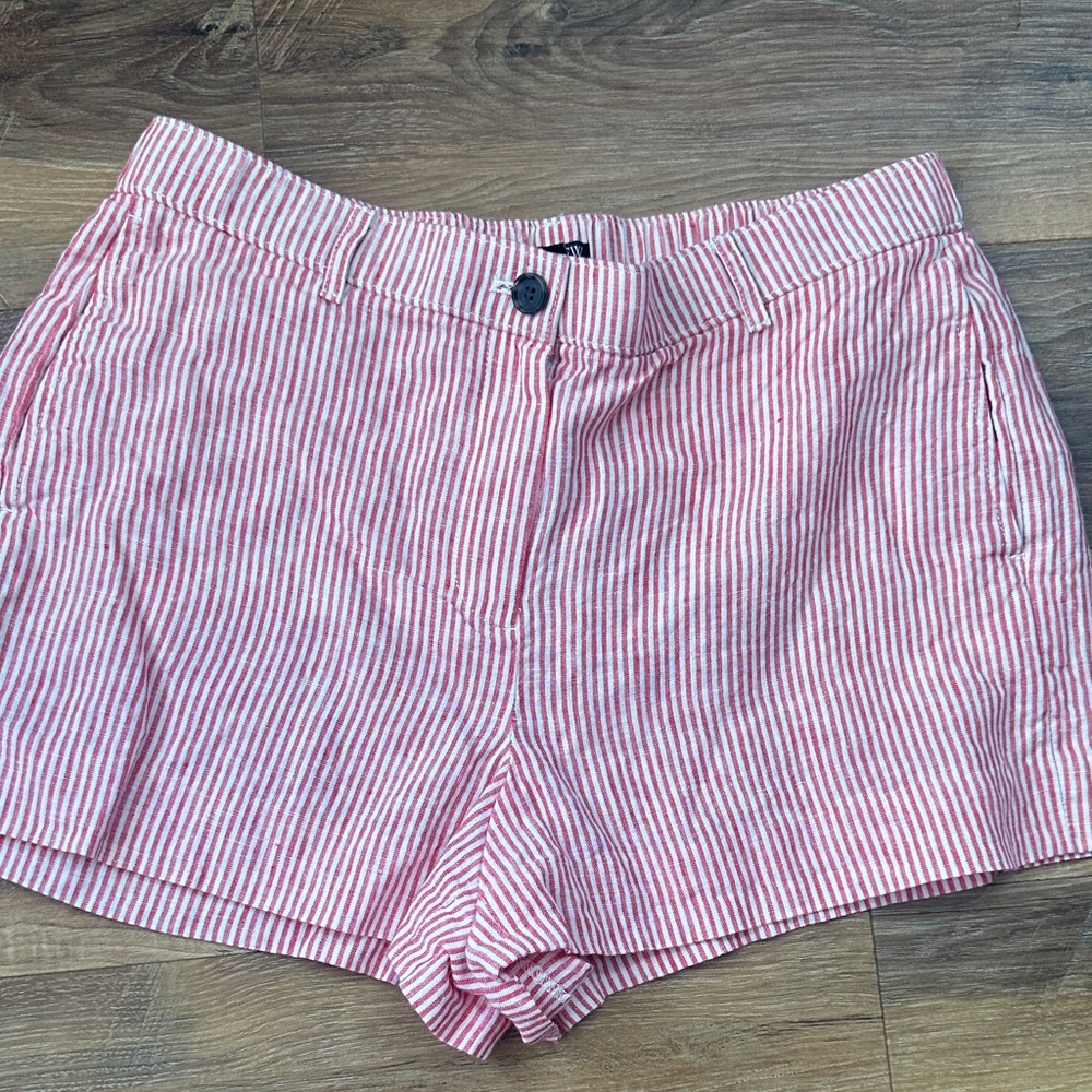J. Crew red and white striped linen shorts. Size M.